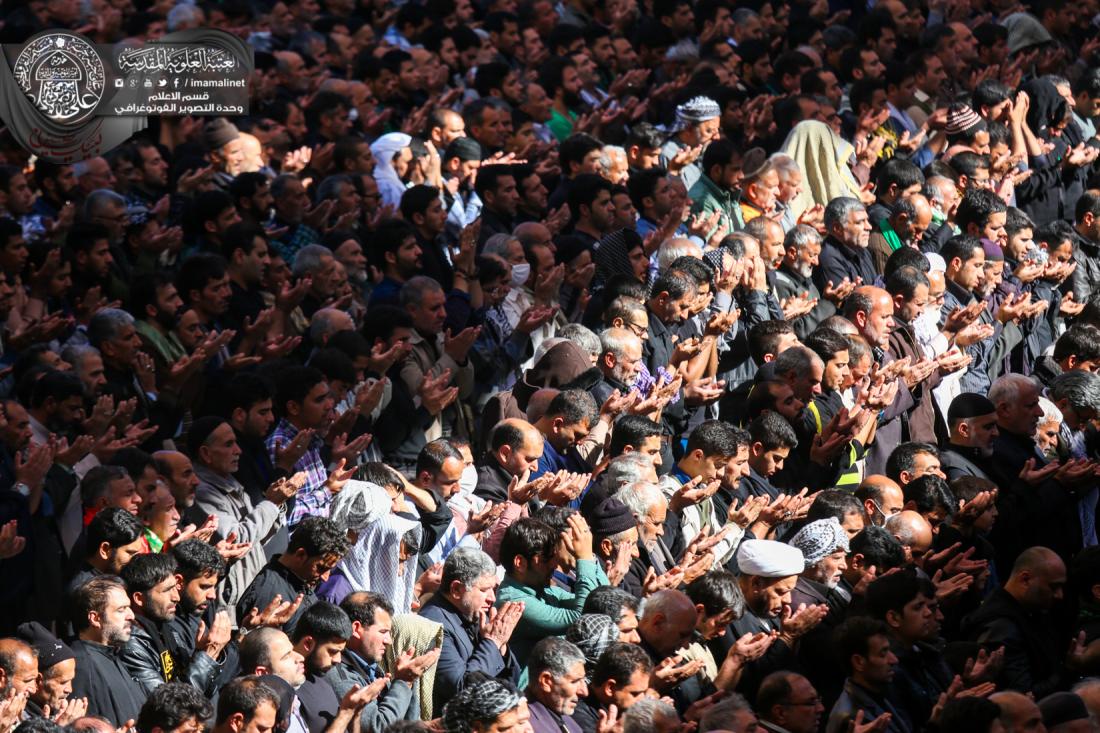 تقرير مصور : صلاة الجماعة في العتبة العلوية المقدسة | 