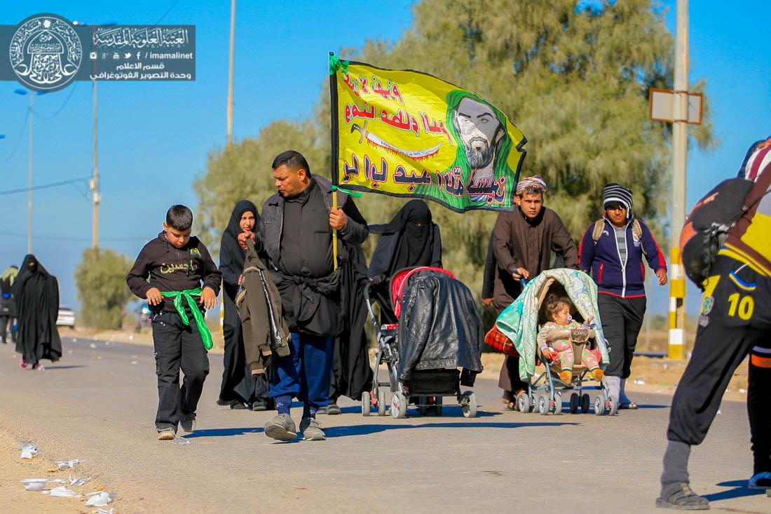 تقرير مصور : جموع الزائرين تزحف إلى مرقد أمير المؤمنين (عليه السلام) لإحياء ذكرى وفاة النبي الأعظم (صلى الله عليه وآله وسلم)  | 