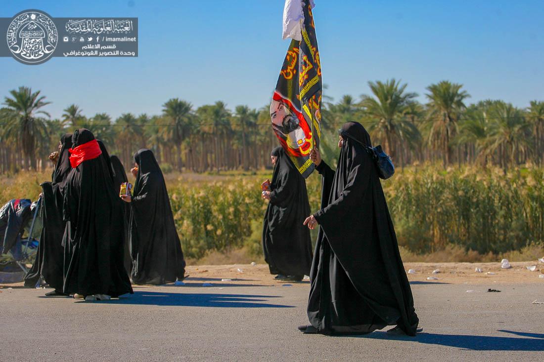 تقرير مصور : جموع الزائرين تزحف إلى مرقد أمير المؤمنين (عليه السلام) لإحياء ذكرى وفاة النبي الأعظم (صلى الله عليه وآله وسلم)  | 