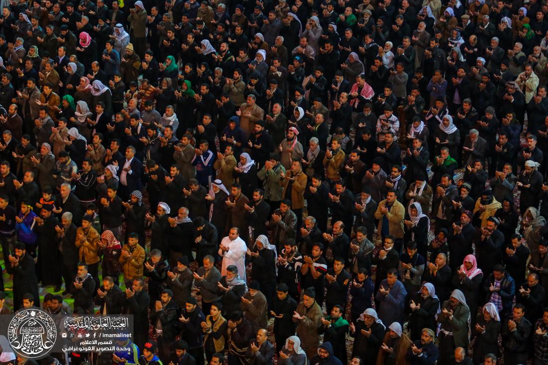 تقرير مصور : صلاة الجماعة داخل الصحن الحيدري الشريف ليلة إستشهاد الرسول الاكرم محمد (صلى الله عليه وآله وسلم) | 