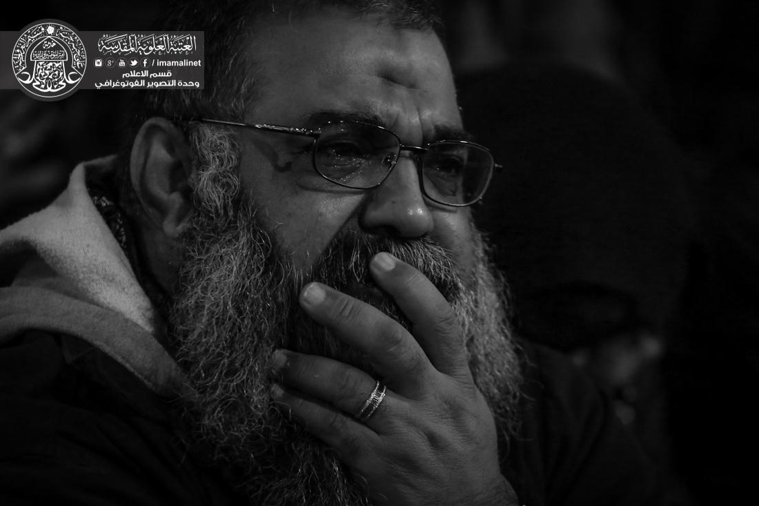 تقرير مصور : أجواء الحزن في الصحن العلوي المطهر لإحياء ذكرى ليلة وفاة النبي الاعظم محمد (صلى الله عليه وآله وسلم) | 