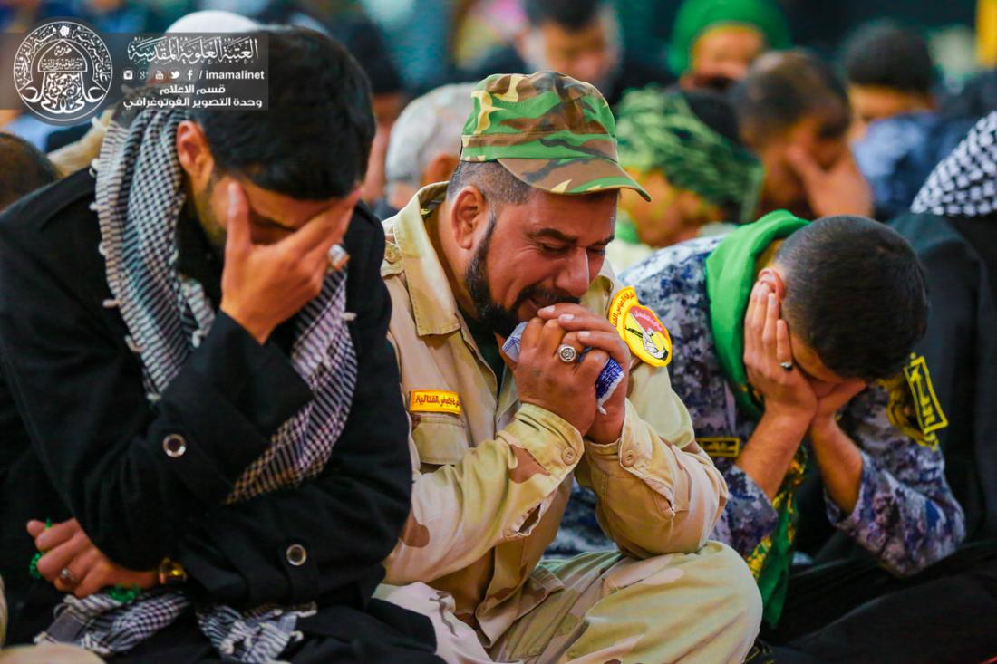 تقرير مصور : اجواء الزيارة في العتبة العسكرية المقدسة في الذكرى السنوية في استشهاد الامام الحسن العسكري (سلام الله عليه) | 