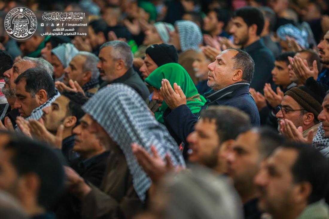 تقرير مصور : صلاة الجماعة في صحن العسكري الشريف في ليلة استشهاد الامام الحسن العسكري (عليه السلام ) | 