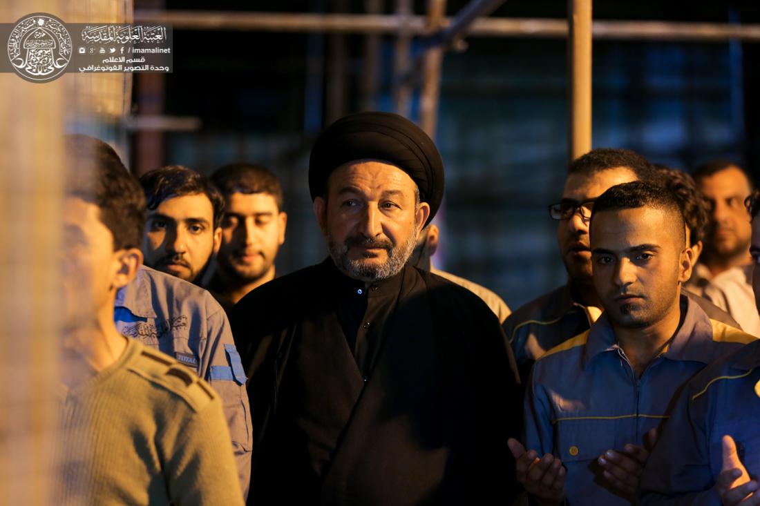 تقرير مصور : الأمين العام للعتبة العلوية المقدسة يشارك المنتسبين والمتطوعين وأهالي النجف الأشرف حملة تنظيف جزء الزيارة والعبادة من صحن السيدة فاطمة (عليها السلام) تمهيداً لإفتتاحه  | 