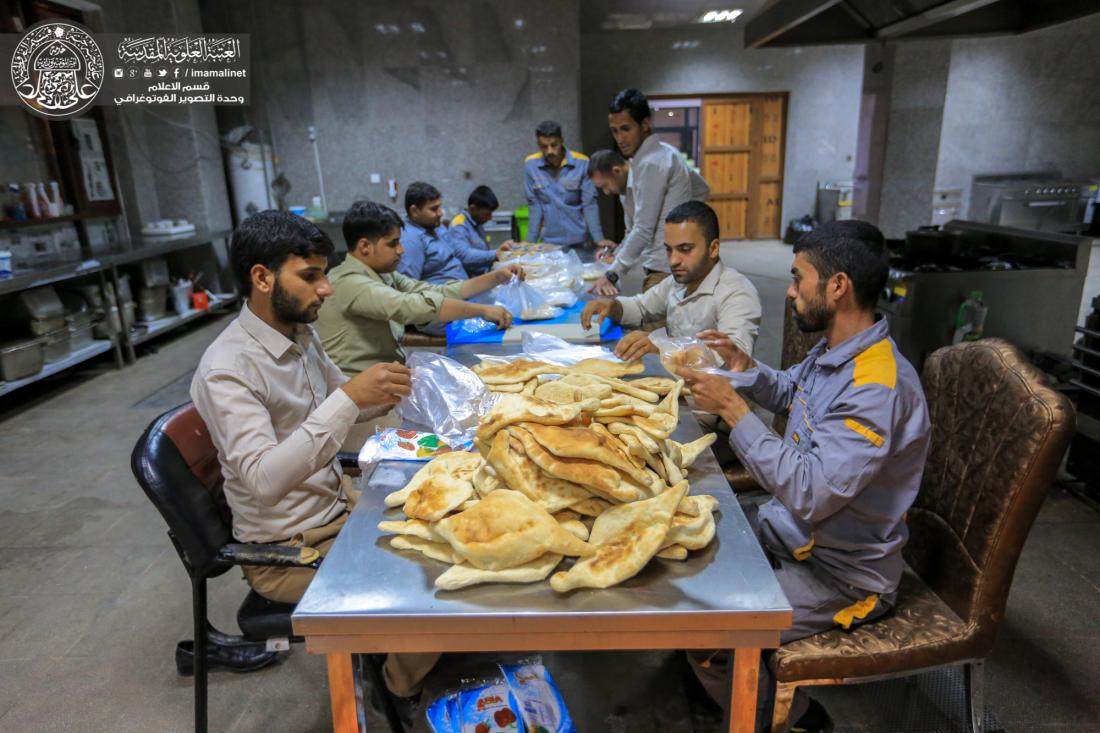 جهود مباركة لخدام امير المؤمنين (عليه السلام) في إقامة موائد سحور الشهر الفضيل | 