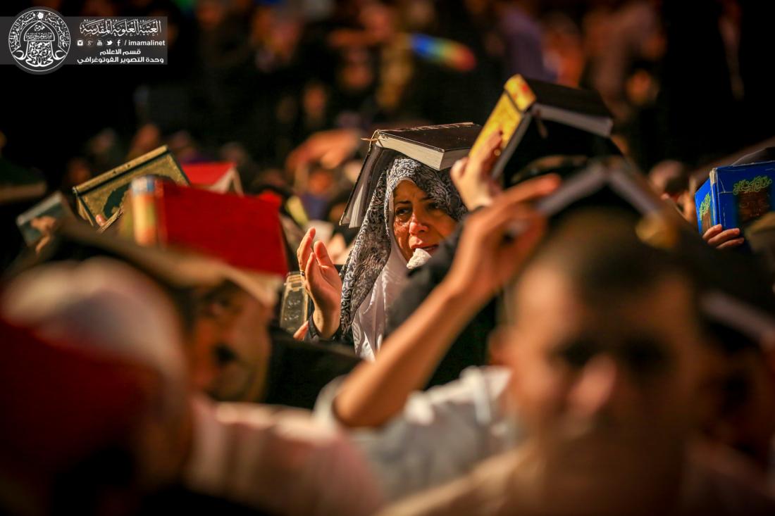 المؤمنون يحييون ثاني ليالي القدر المباركة في رحاب الصحن الحيدري الشريف | 