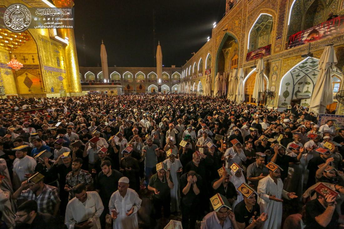 المؤمنون يحييون ثاني ليالي القدر المباركة في رحاب الصحن الحيدري الشريف | 