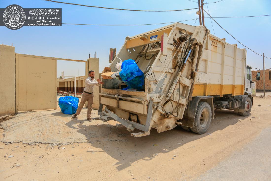 العتبة العلوية المقدسة تستمر بصيانة وتنظيف المدارس في المحافظة | 