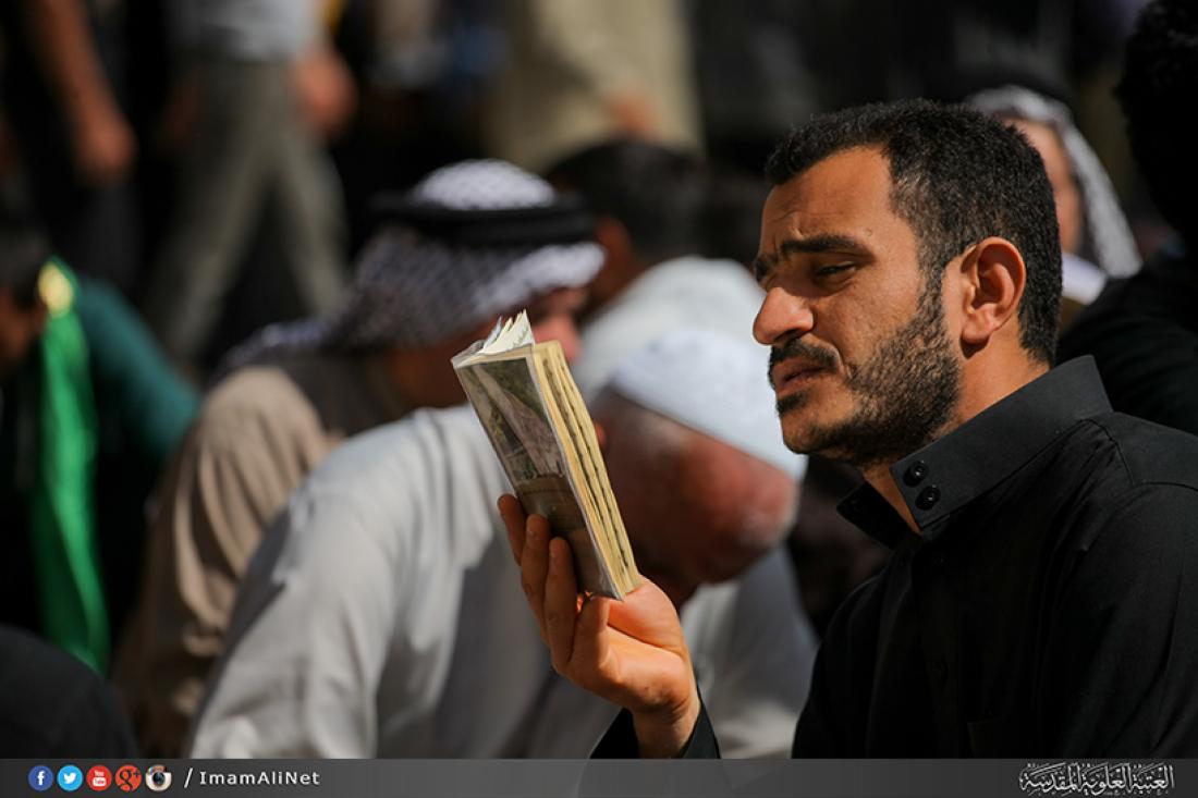 تقرير مصور : المؤمنون يجددون الذكرى السنويه لآستشهاد الصديقة فاطمة الزهراء {سلام الله عليها } الروايه الثالثه  | 