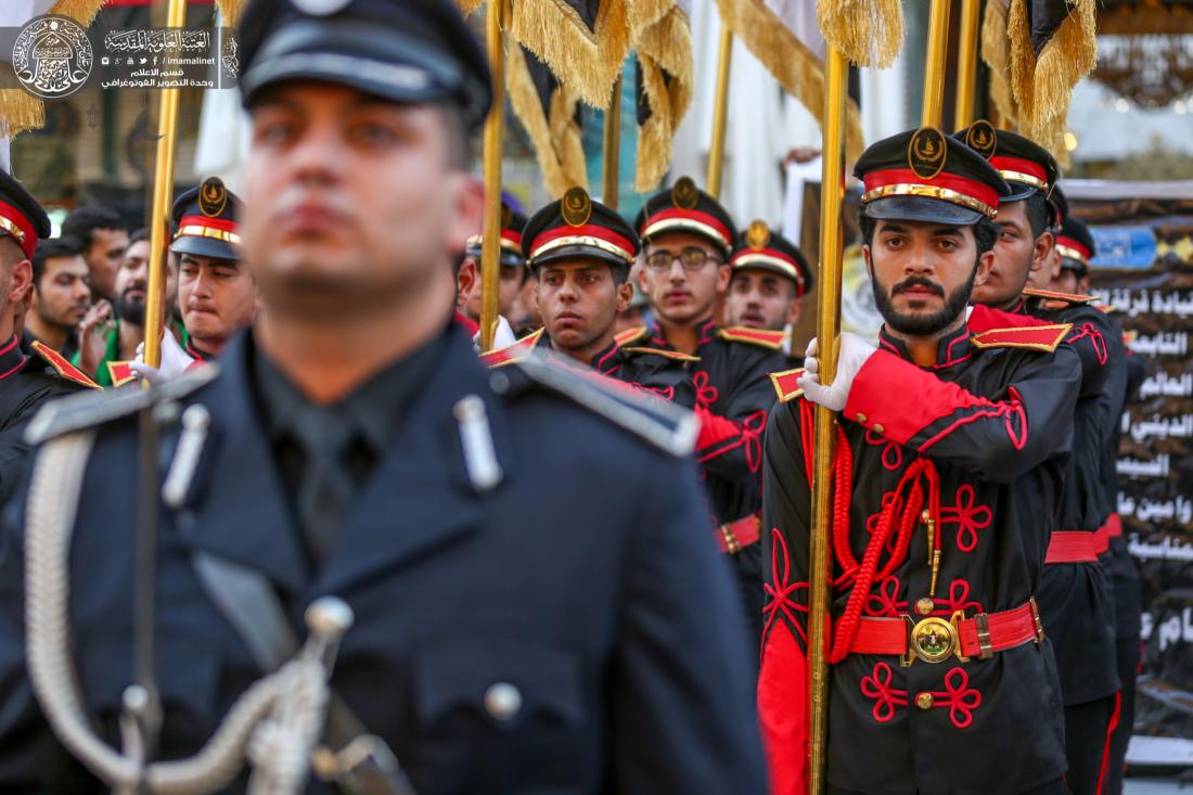 فرقة الامام علي القتالية يتشرفون بزيارة اميرالمؤمنين (عليه السلام) بعد اداء واجبهم في حماية جموع الزائرين | 