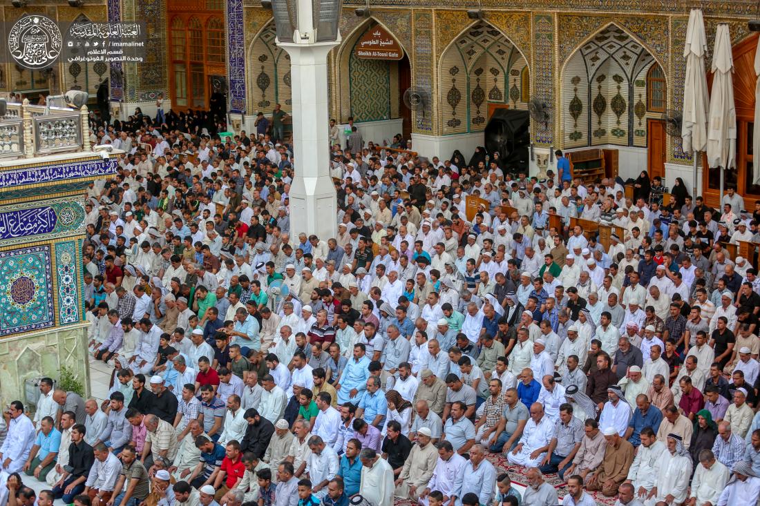 إقامة صلاة عيد الاضحى المبارك بجوار المولى امير المؤمنين (عليه السلام) . | 