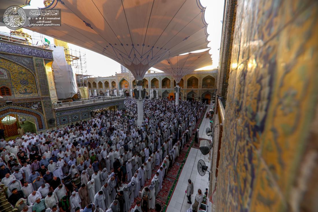 إقامة صلاة عيد الاضحى المبارك بجوار المولى امير المؤمنين (عليه السلام) . | 