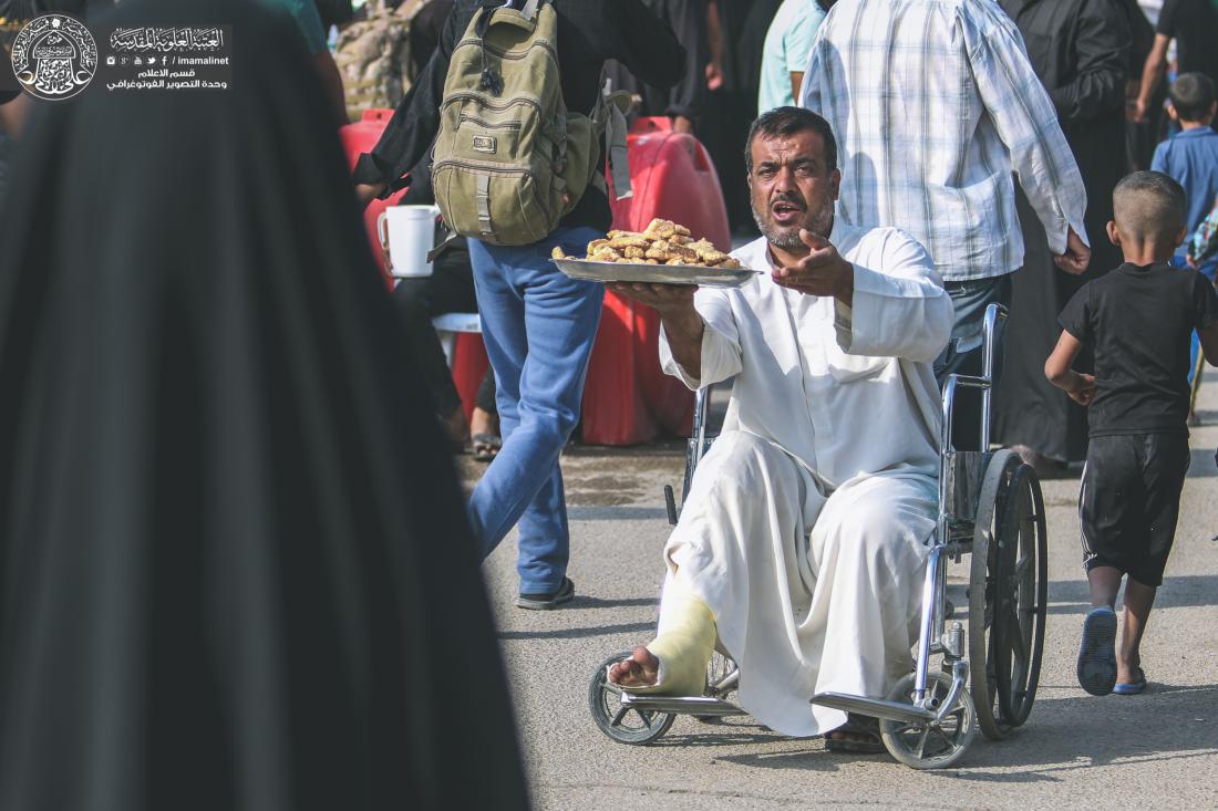 الجموع المليونية القادمة من المحافظات الجنوبية تواصل مسيرتها نحو قبلة الاحرار الامام الحسين (عليه السلام )  | 