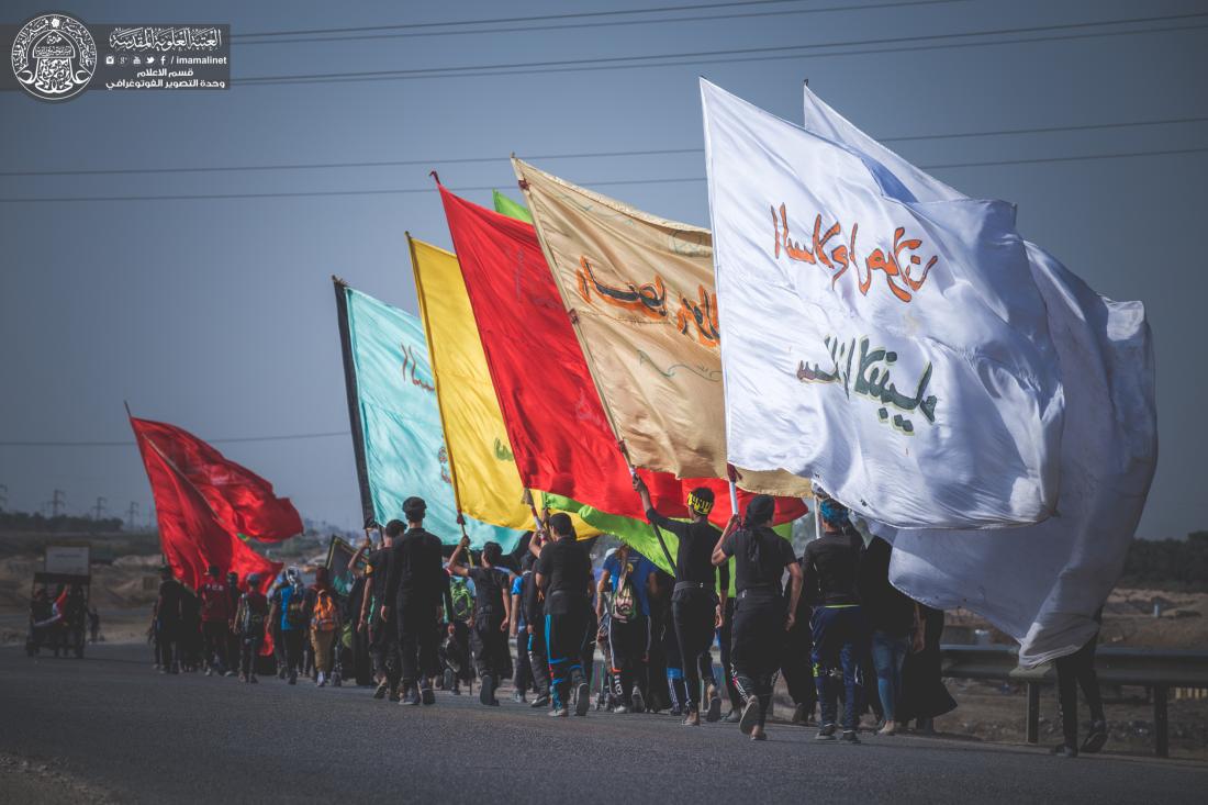 الجموع المليونية القادمة من المحافظات الجنوبية تواصل مسيرتها نحو قبلة الاحرار الامام الحسين (عليه السلام )  | 