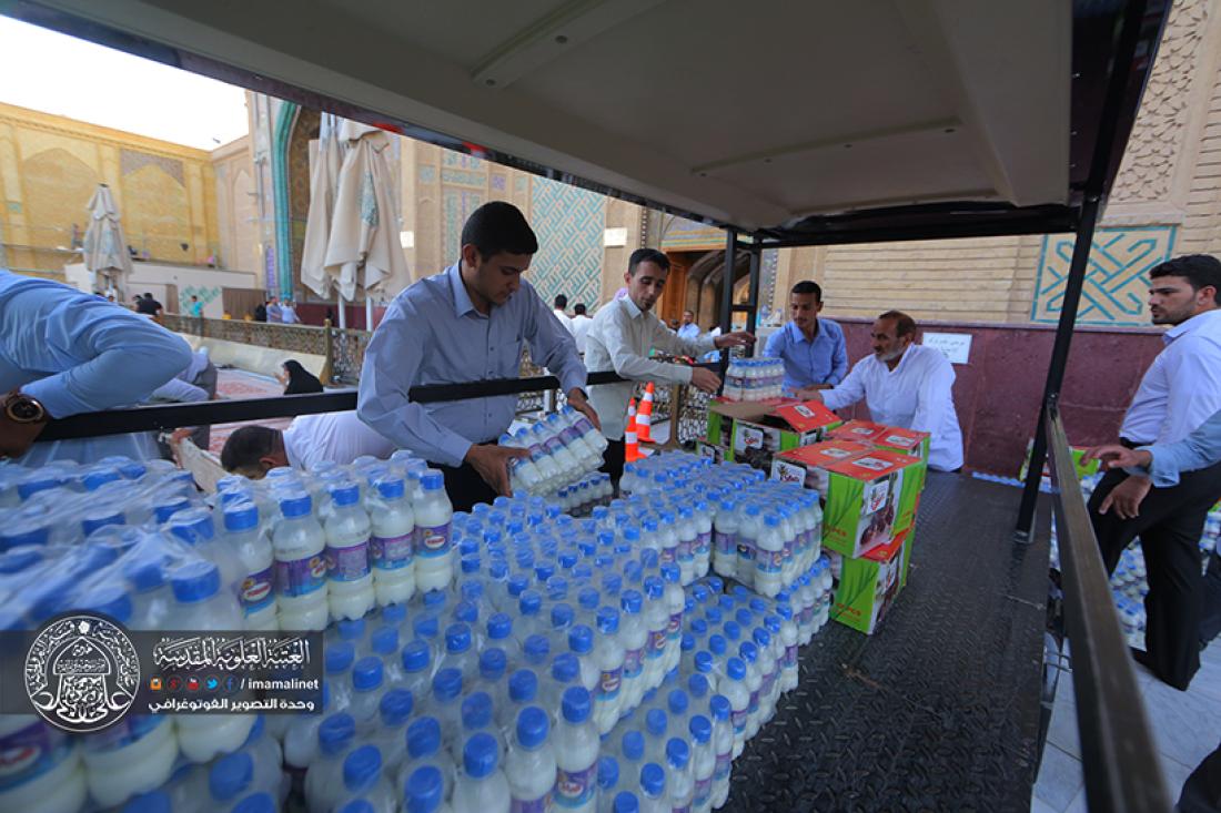 تقرير مصور : الامانة العامة للعتبة العلوية المقدسة تقدم وجبة افطار الى زائري الامام امير المؤمنين سلام الله عليه  | 