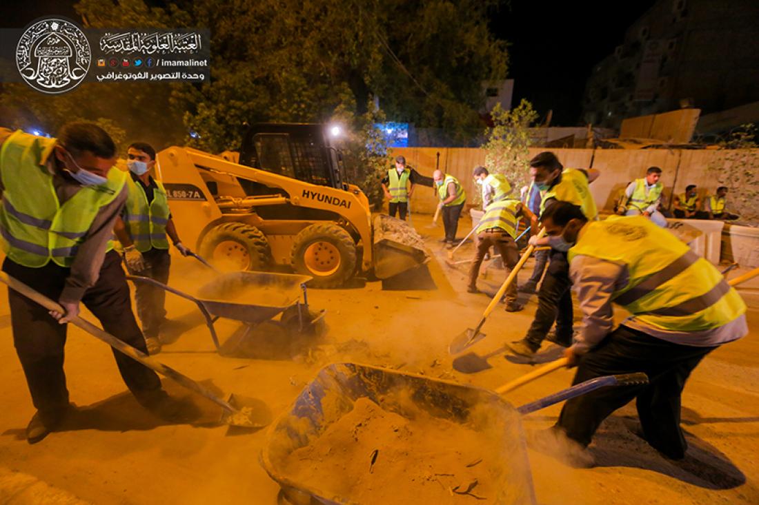 تقرير مصور : الامانة العامة للعتبة العلوية المقدسة تقوم بحملة كبيرة لتنضيف الشوارع في المدينة القديمة  | 