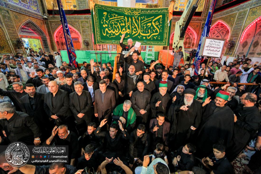 تقرير مصور : موكب اهالي كربلاء المقدسة يقيمون العزاء بذكرى شهادة الامام امير المؤمنين سلام الله عليه في العتبة العلوية المطهرة  | 