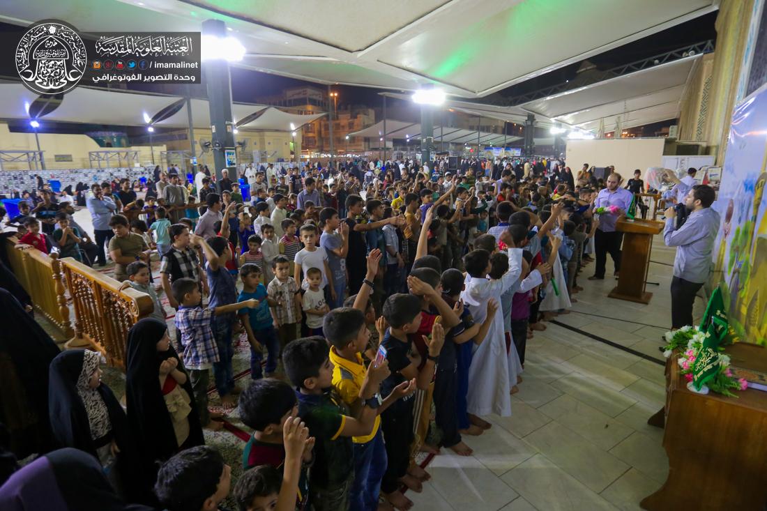 تقرير مصور : برنامج الزائر الصغير يوزع هدايا الى ابناء شهداء الحشد الشعبي | 