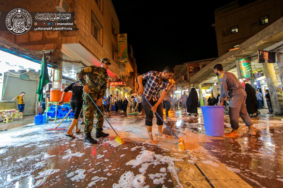 تقرير مصور : الامانة العامة للعتبة العلوية المقدسة تقوم بحملة تنظيف في شوارع المدينة القديمة بقرب الحرم الطاهر  | 