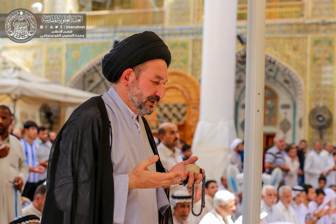 تقرير مصور : الاجواء الايمانية وصلاة الجماعة ليوم الجمعة  في العتبة العلوية المقدسة  | 