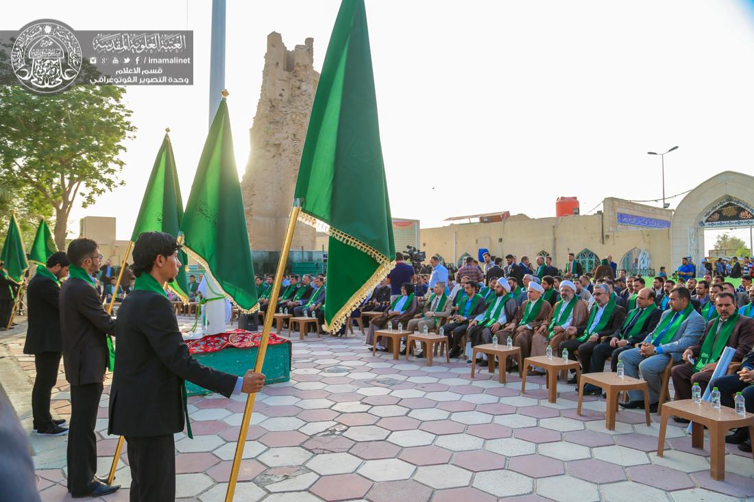 تقرير مصور : العتبة العلوية المقدسة تقيم مراسيم رفع راية الامام علي  سلام الله عليه في جامع خطوة الامام علي سلام الله عليه بمناسبة عيد الغدير الاغر  في البصره  | 