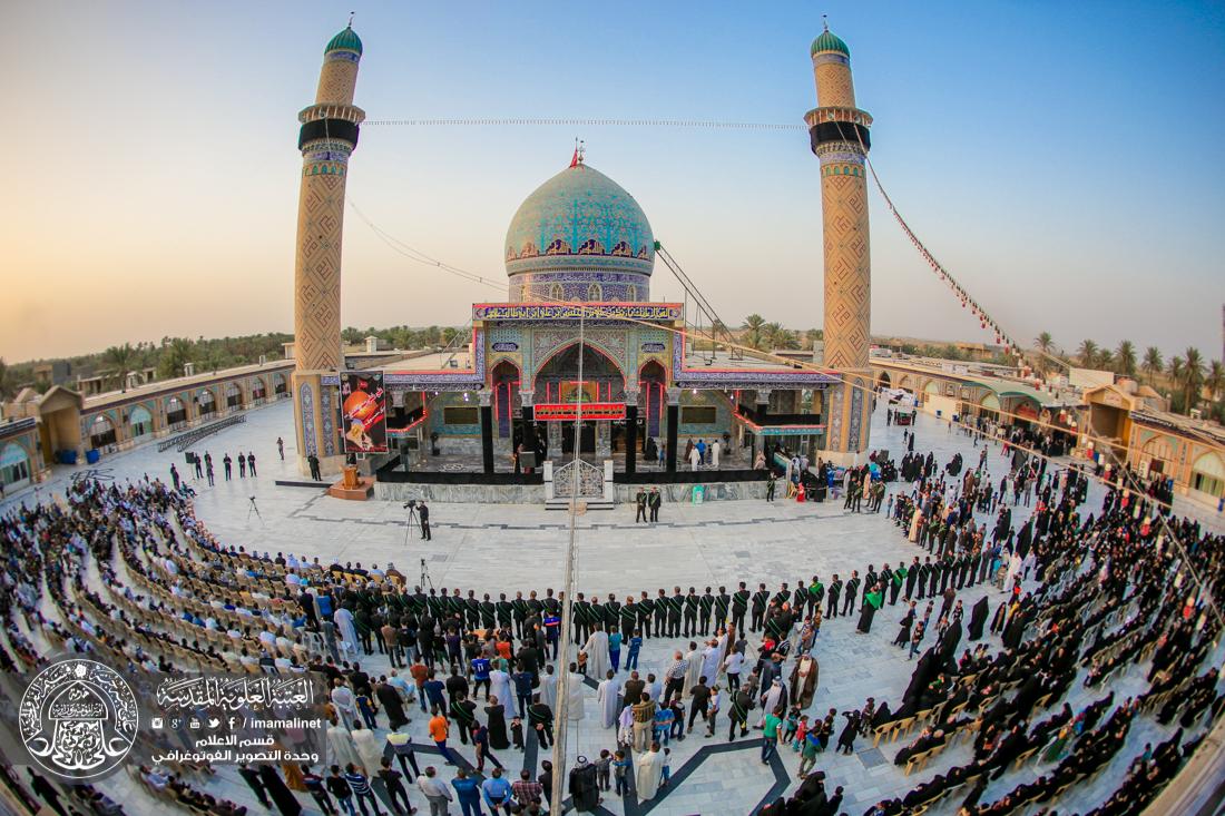 تقرير مصور : امانة مزار زيد بن علي سلام الله عليه تقوم بتغير الراية بمناسبة شهر محرم الحرام  | 