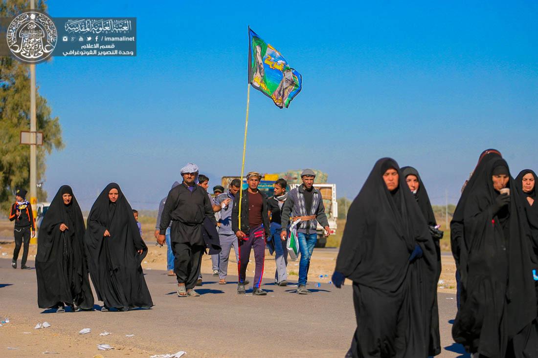 تقرير مصور : جموع الزائرين تزحف إلى مرقد أمير المؤمنين (عليه السلام) لإحياء ذكرى وفاة النبي الأعظم (صلى الله عليه وآله وسلم)  | 