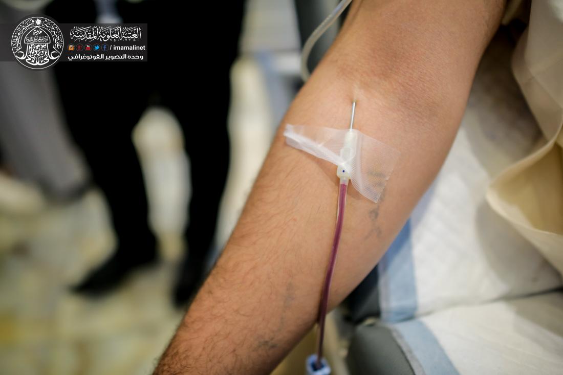 تقرير مصور : حملة التبرع بالدم لجرحى الحشد الشعبي في مستوصف العتبة العلوية المقدسة  | 